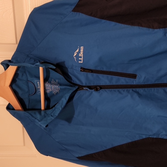 L.L. Bean Windbreaker Jacket - Picture 2 of 4